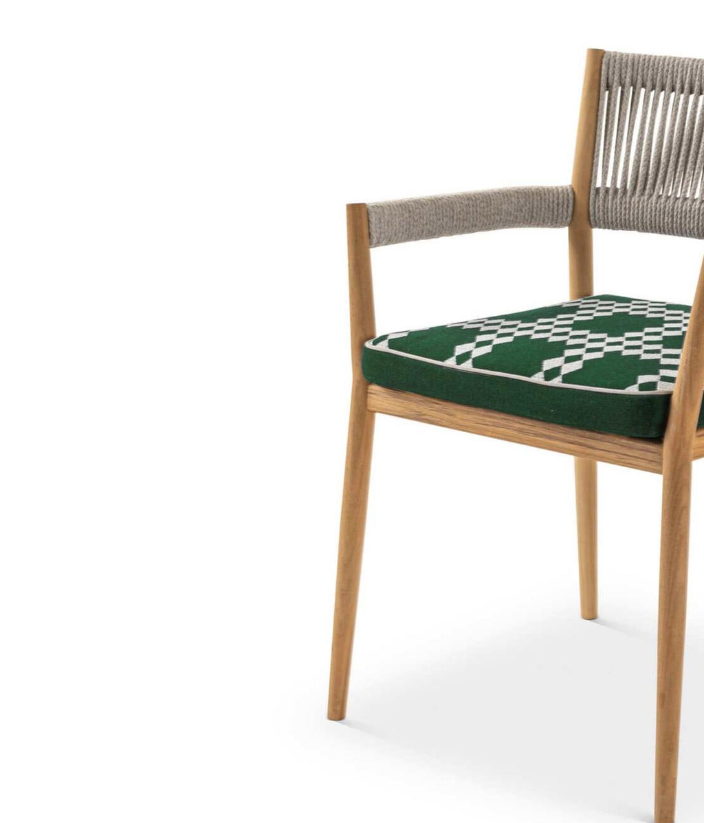 https://a.1stdibscdn.com/rodolfo-dordoni-dine-out-chair-for-cassina-for-sale-picture-5/f_14272/f_423200921731653660448/Captura_de_pantalla_2024_11_15_a_las_7_35_10_master.jpg