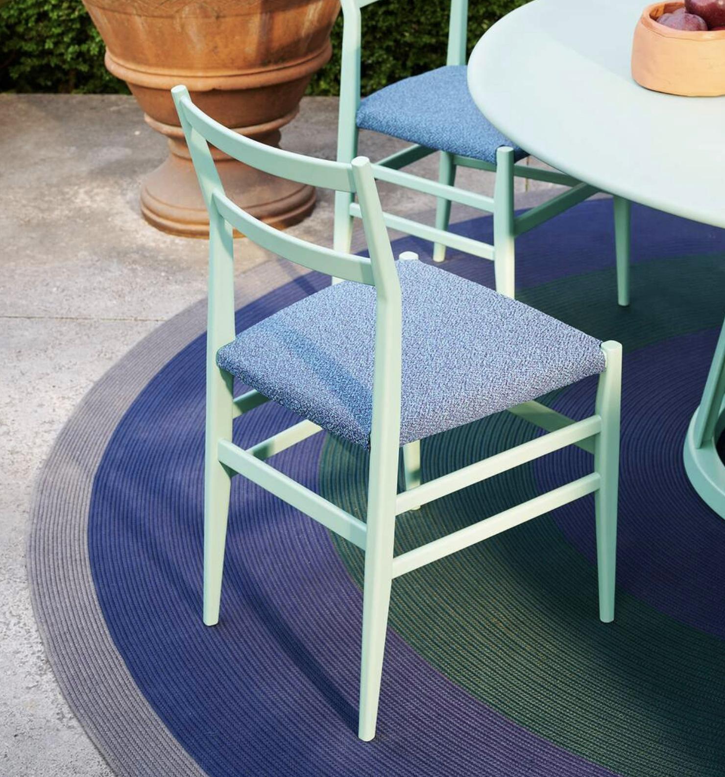 https://a.1stdibscdn.com/gio-ponti-leggera-outdoor-chair-by-cassina-mid-century-modern-for-sale-picture-7/f_14272/f_492425121773656379781/Captura_de_pantalla_2024_11_15_a_las_8_10_02_master.jpg
