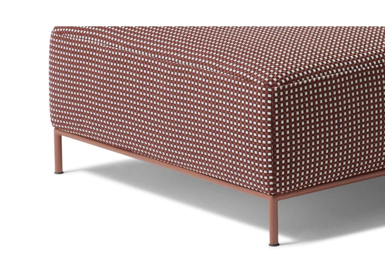 https://a.1stdibscdn.com/piero-lissoni-mex-hi-outdoor-sofa-modular-for-cassina-for-sale-picture-6/f_14272/f_423682321732002077031/Captura_de_pantalla_2024_11_19_a_las_8_11_04_master.jpg