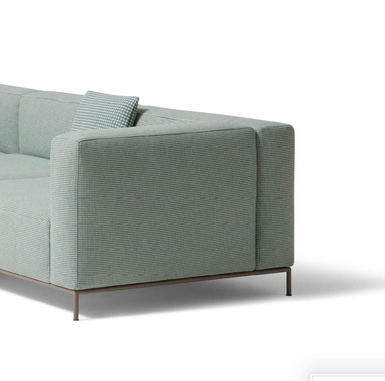 https://a.1stdibscdn.com/piero-lissoni-mex-hi-outdoor-sofa-modular-for-cassina-for-sale-picture-5/f_14272/f_423681621732001382871/Captura_de_pantalla_2024_11_19_a_las_8_24_21_master.jpg