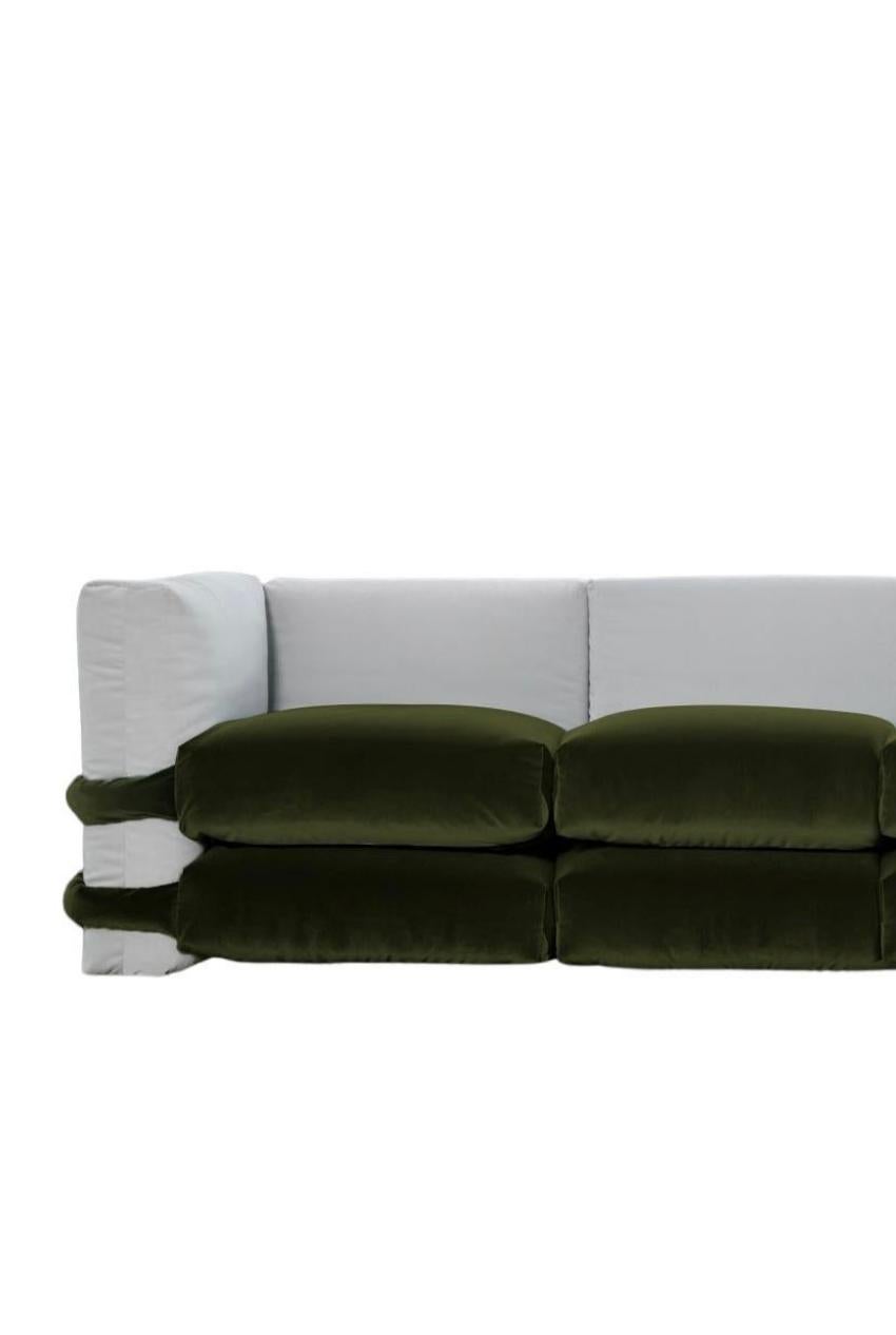 https://a.1stdibscdn.com/muller-van-severen-pillow-sofa-velvet-modular-sofa-for-bd-barcelona-for-sale-picture-4/f_14272/f_424607721732549652427/Captura_de_pantalla_2024_11_25_a_las_16_01_32_master.jpg