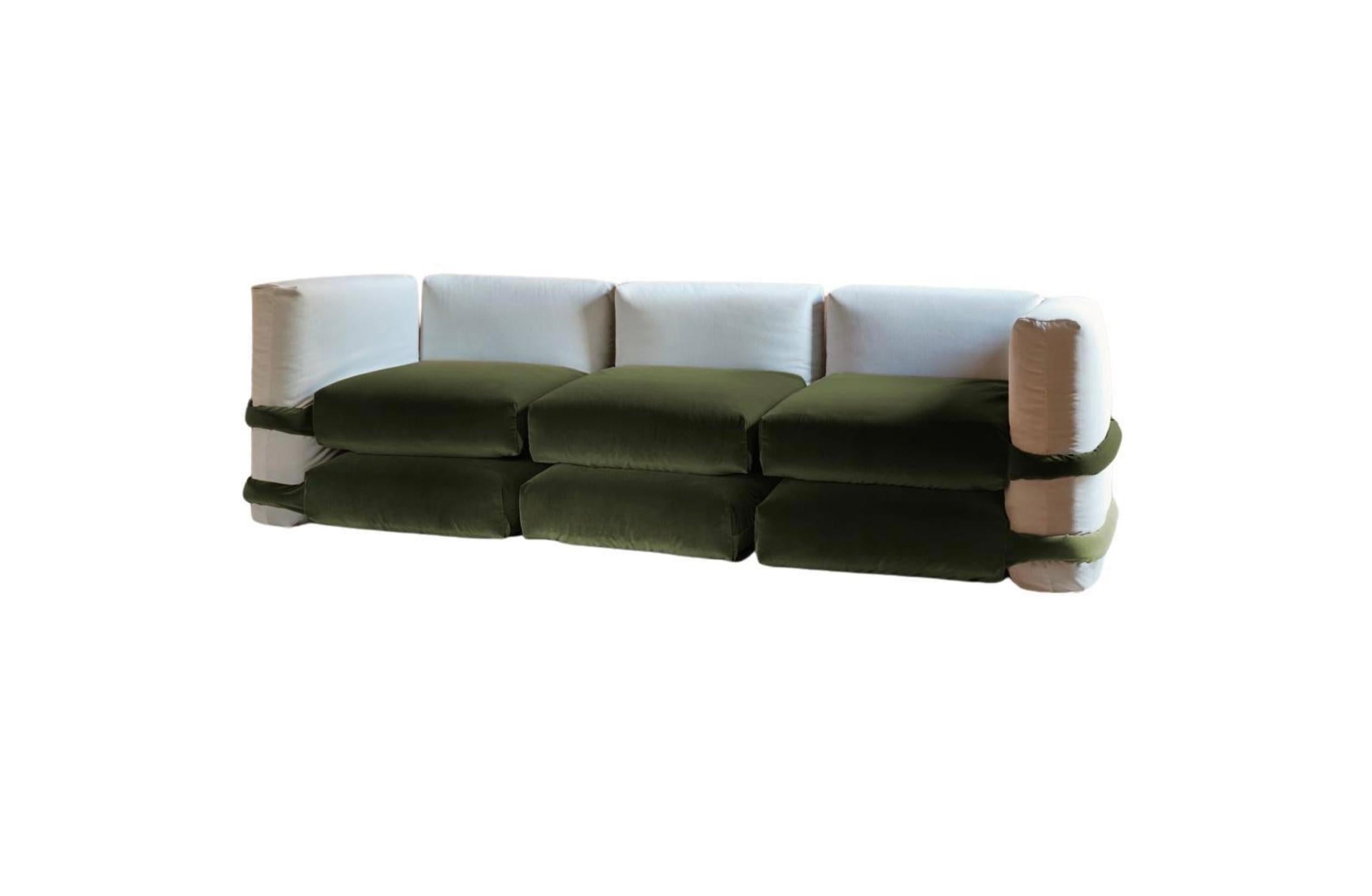 https://a.1stdibscdn.com/muller-van-severen-pillow-sofa-velvet-modular-sofa-for-bd-barcelona-for-sale-picture-2/f_14272/f_424607721732549761940/Captura_de_pantalla_2024_11_25_a_las_16_48_38_master.jpg