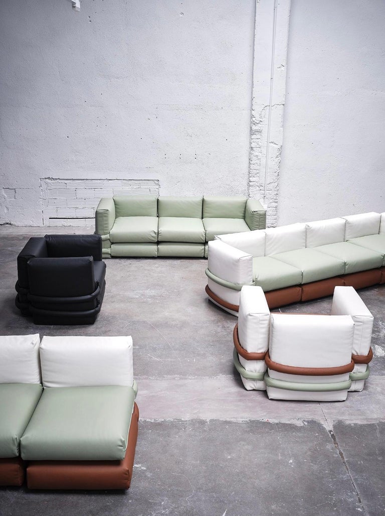 https://a.1stdibscdn.com/muller-van-sever-contemporary-armchair-pillow-sofa-multicolor-for-bd-barcelona-for-sale-picture-9/f_14272/f_424904121732701851498/Captura_de_pantalla_2024_11_27_a_las_8_56_55_master.jpg?width=768