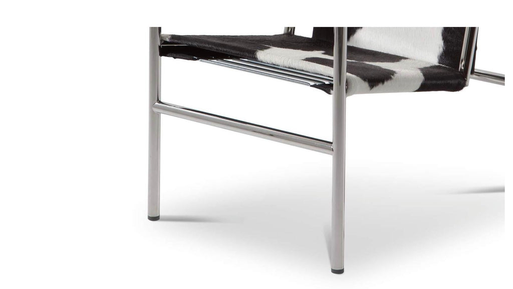https://a.1stdibscdn.com/le-corbusier-1-fauteuil-dossier-basculant-armchair-for-cassina-for-sale-picture-5/f_14272/f_425049621732777792070/Captura_de_pantalla_2024_11_28_a_las_8_07_26_master.jpg