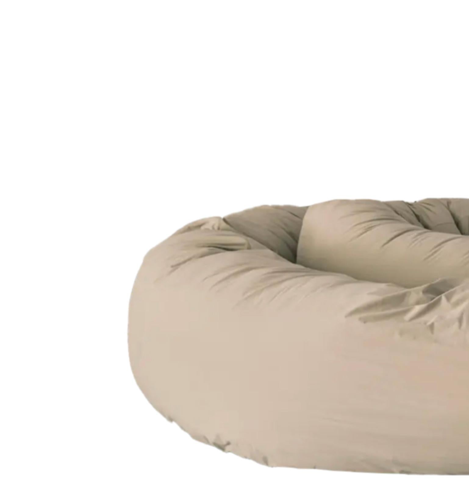 https://a.1stdibscdn.com/willo-perron-sausage-sofa-for-bd-barcelona-for-sale-picture-5/f_14272/f_425453721733122379765/Captura_de_pantalla_2024_12_02_a_las_7_47_14_master.jpg