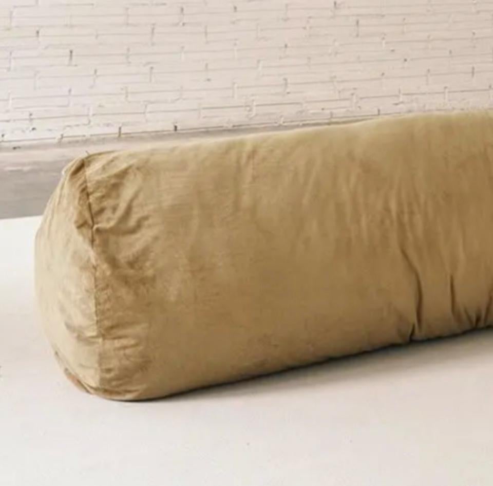 https://a.1stdibscdn.com/willo-perron-sausage-sofa-for-bd-barcelona-for-sale-picture-4/f_14272/f_425454321733123414999/Captura_de_pantalla_2024_12_02_a_las_8_09_06_master.jpg