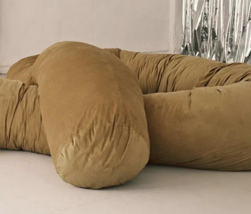 https://a.1stdibscdn.com/willo-perron-sausage-sofa-for-bd-barcelona-for-sale-picture-5/f_14272/f_425454321733123415086/Captura_de_pantalla_2024_12_02_a_las_8_09_13_master.jpg