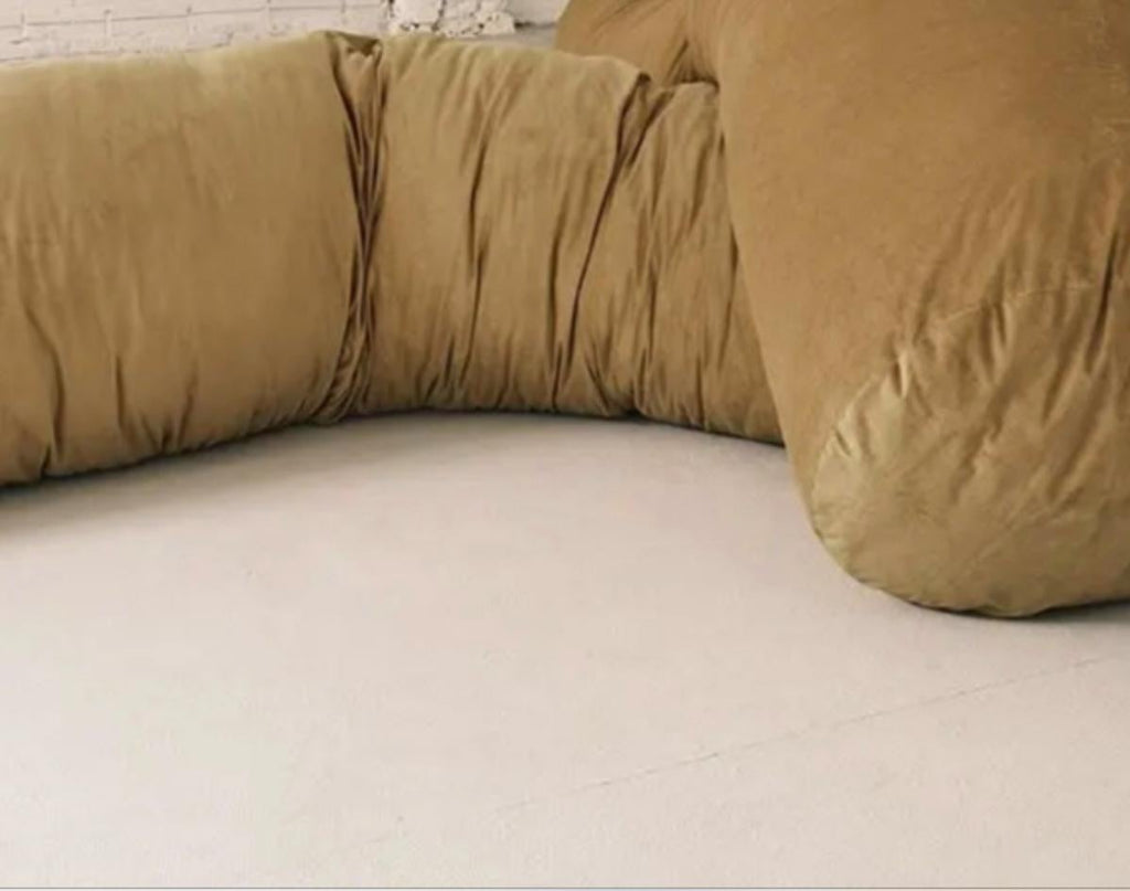 https://a.1stdibscdn.com/willo-perron-sausage-sofa-for-bd-barcelona-for-sale-picture-7/f_14272/f_425454321733123415085/Captura_de_pantalla_2024_12_02_a_las_8_09_25_master.jpg