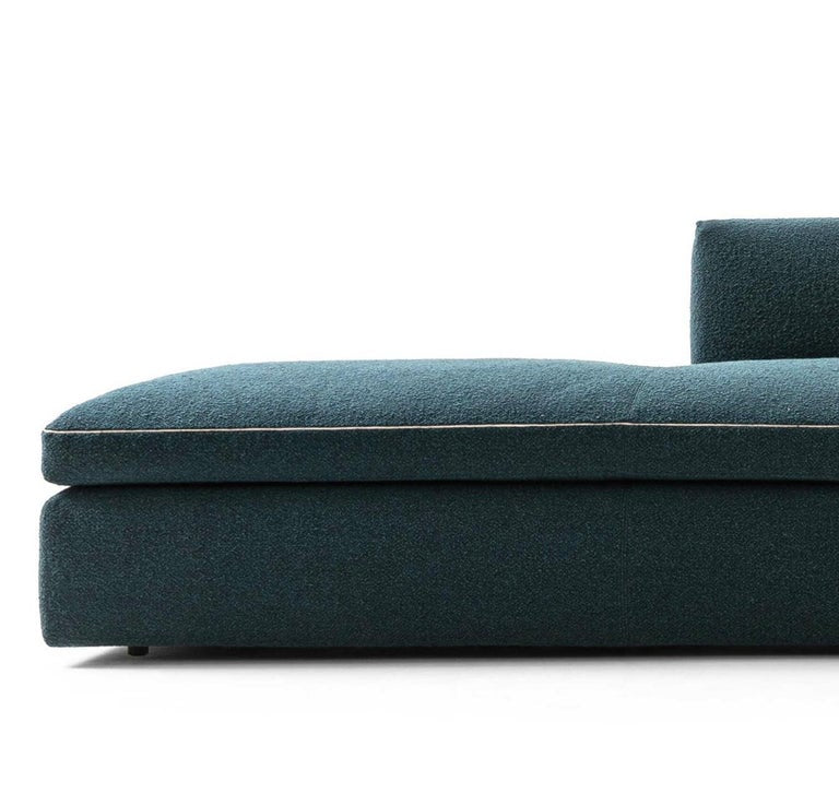 https://a.1stdibscdn.com/rodolfo-dordoni-dress-up-sectorial-sofa-for-cassina-for-sale-picture-3/f_14272/f_425646621733232288635/Captura_de_pantalla_2024_12_03_a_las_14_22_42_master.jpg?width=768