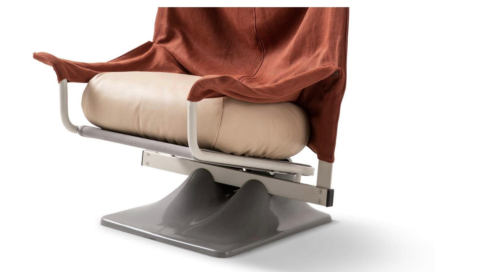 https://a.1stdibscdn.com/paolo-deganello-aeo-armchair-for-cassina-for-sale-picture-5/f_14272/f_425597321733210633656/Captura_de_pantalla_2024_12_03_a_las_8_21_42_master.jpg