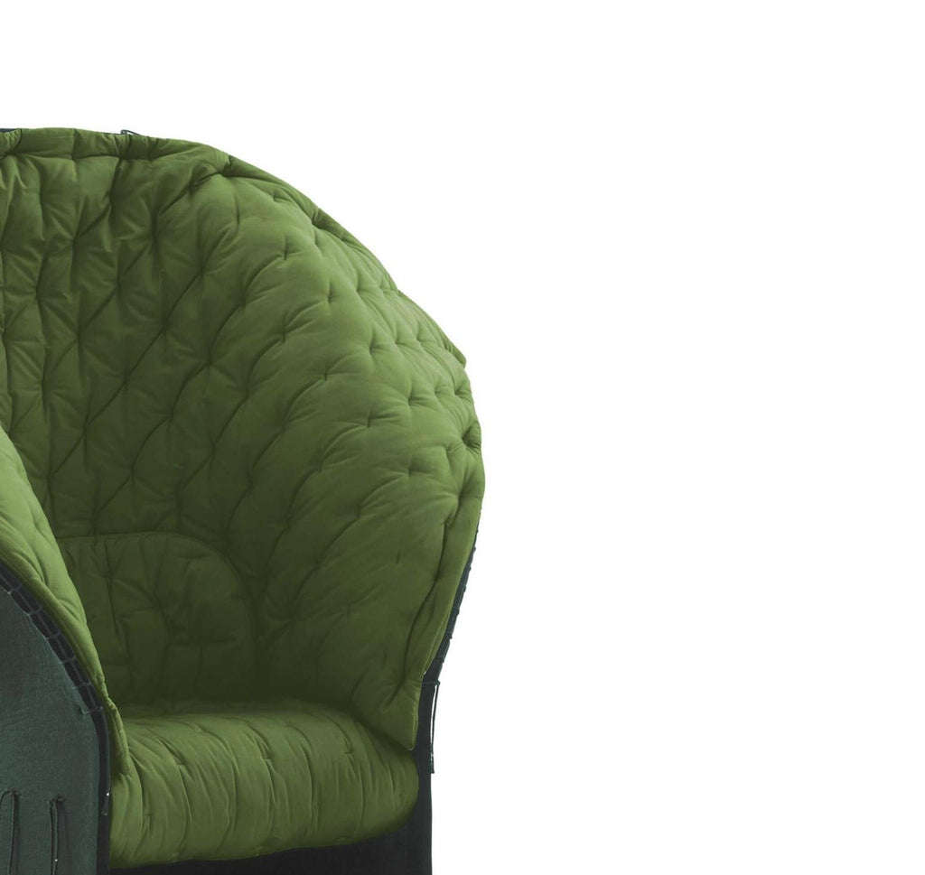 https://a.1stdibscdn.com/gaetano-pesce-set-of-three-feltri-felt-chair-for-cassina-for-sale-picture-6/f_14272/f_426476221733750009688/Captura_de_pantalla_2024_12_09_a_las_14_10_16_master.jpg