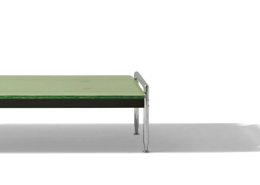 https://a.1stdibscdn.com/antonio-citterio-esosoft-coffee-table-for-cassina-for-sale-picture-6/f_14272/f_426460821733744330808/Captura_de_pantalla_2024_12_09_a_las_8_41_09_master.jpg