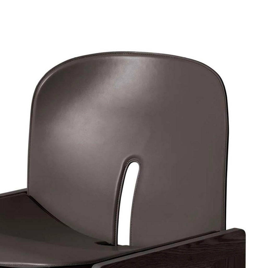 https://a.1stdibscdn.com/afra-and-tobia-scarpa-lounge-chair-scarpa-925-for-cassina-for-sale-picture-7/f_14272/f_427088721734016979436/Captura_de_pantalla_2024_12_12_a_las_16_21_47_master.jpg