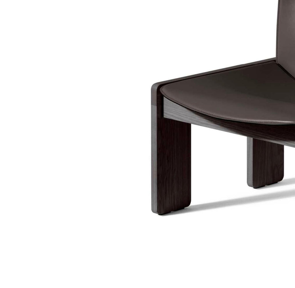 https://a.1stdibscdn.com/afra-and-tobia-scarpa-lounge-chair-scarpa-925-for-cassina-for-sale-picture-8/f_14272/f_427088721734016979529/Captura_de_pantalla_2024_12_12_a_las_16_21_52_master.jpg