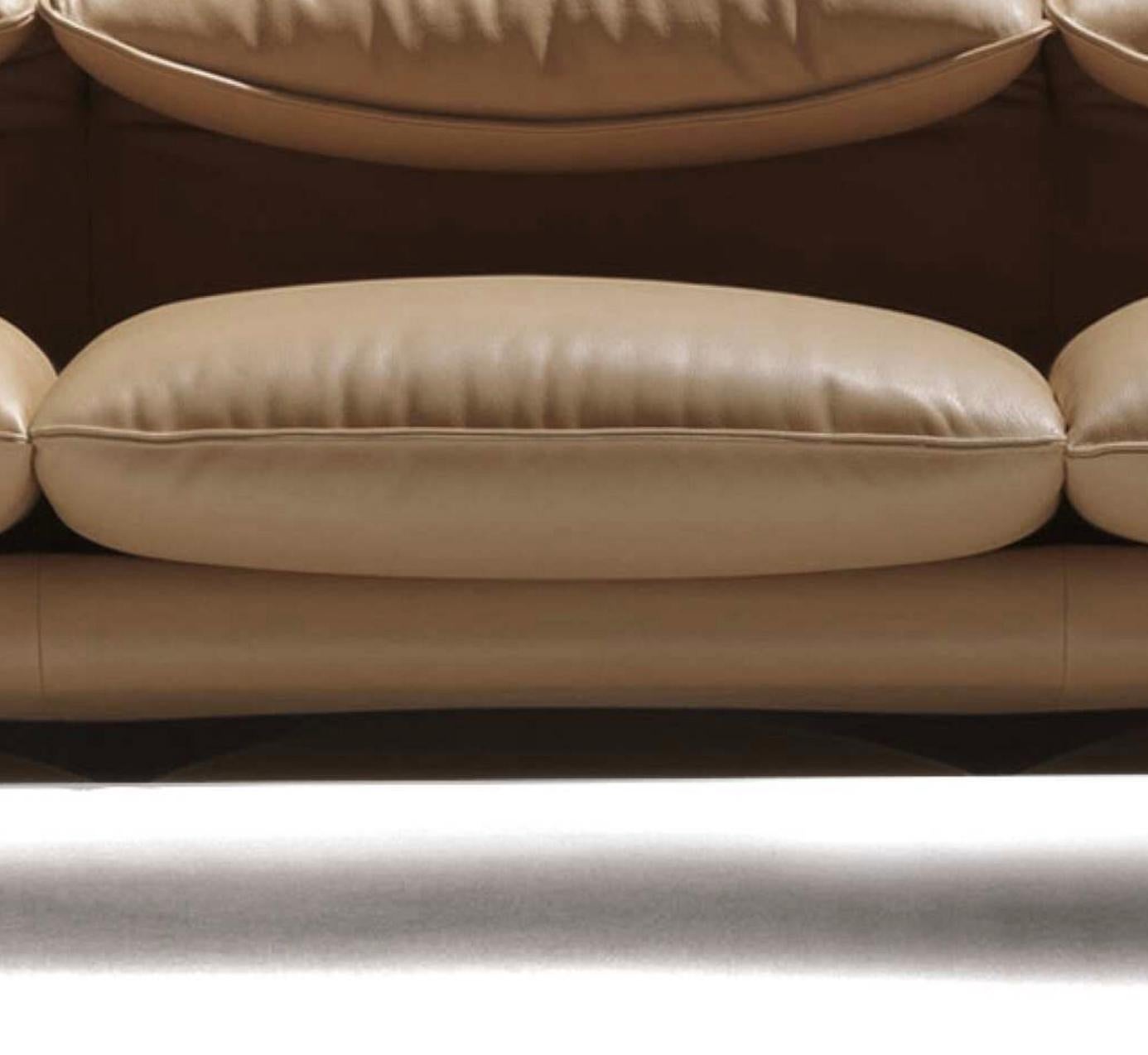 https://a.1stdibscdn.com/vico-magistretti-maralunga-three-seater-sofa-for-cassina-for-sale-picture-7/f_14272/f_426964021733986724984/Captura_de_pantalla_2024_12_12_a_las_7_53_00_master.jpg