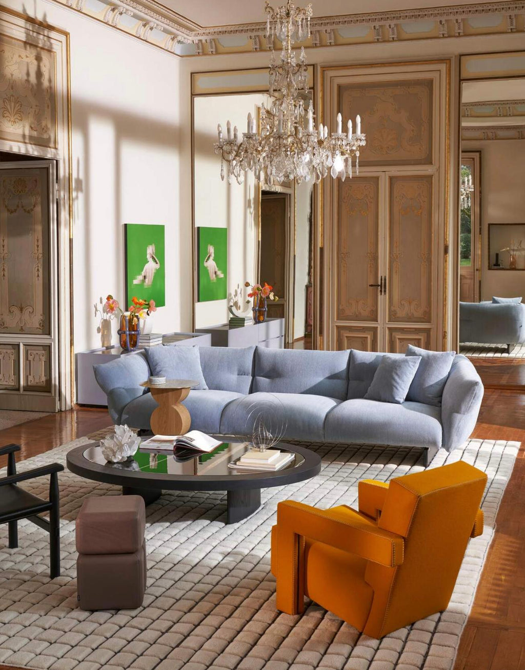 https://a.1stdibscdn.com/patricia-urquiola-mon-cloud-sofa-for-cassina-for-sale-picture-10/f_14272/f_427862021734419290399/Captura_de_pantalla_2024_12_17_a_las_7_54_56_master.jpg