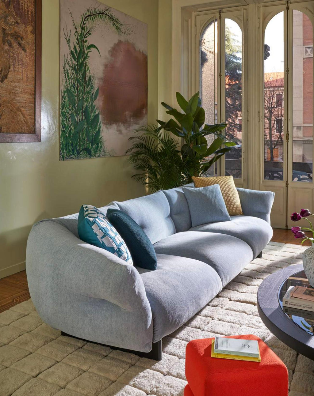 https://a.1stdibscdn.com/patricia-urquiola-mon-cloud-sofa-for-cassina-for-sale-picture-13/f_14272/f_427862021734419290337/Captura_de_pantalla_2024_12_17_a_las_7_55_18_master.jpg