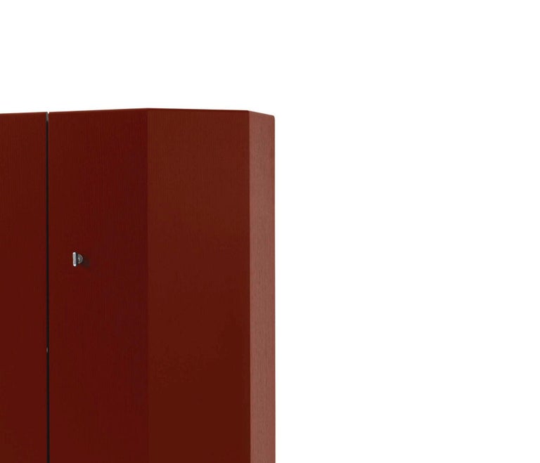 https://a.1stdibscdn.com/kazuhide-takahama-bramante-cabinet-for-cassina-for-sale-picture-3/f_14272/f_428510521734693926175/Captura_de_pantalla_2024_12_20_a_las_12_22_37_master.jpg?width=768