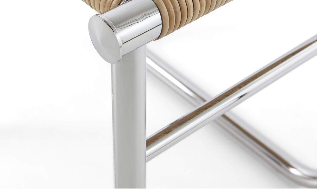 https://a.1stdibscdn.com/charlotte-perriand-set-of-seven-stools-model-9-tabouret-for-cassina-for-sale-picture-11/f_14272/f_428889921734962767396/Captura_de_pantalla_2024_12_23_a_las_14_58_11_master.jpg