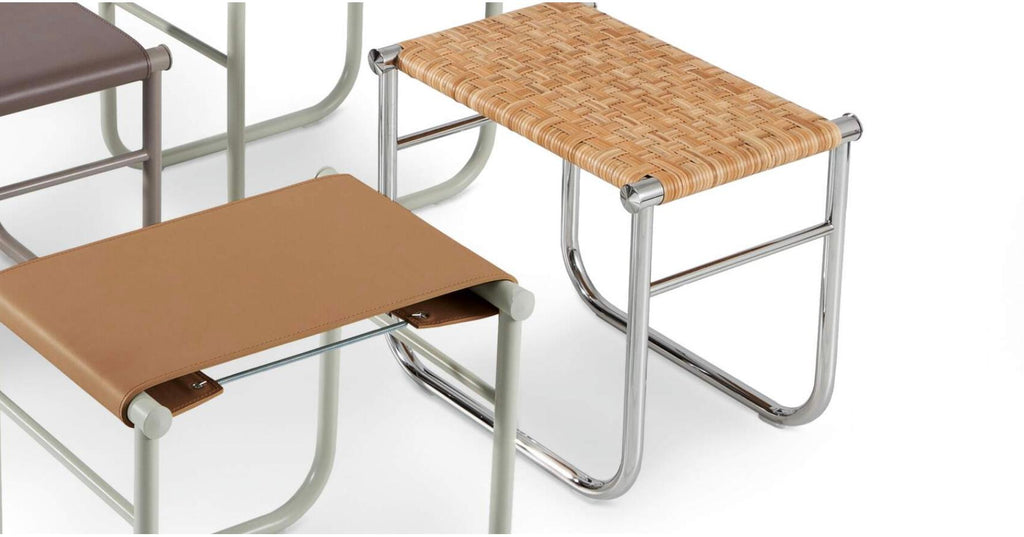 https://a.1stdibscdn.com/charlotte-perriand-set-of-seven-stools-model-9-tabouret-for-cassina-for-sale-picture-3/f_14272/f_428889921734962766992/Captura_de_pantalla_2024_12_23_a_las_14_58_17_master.jpg