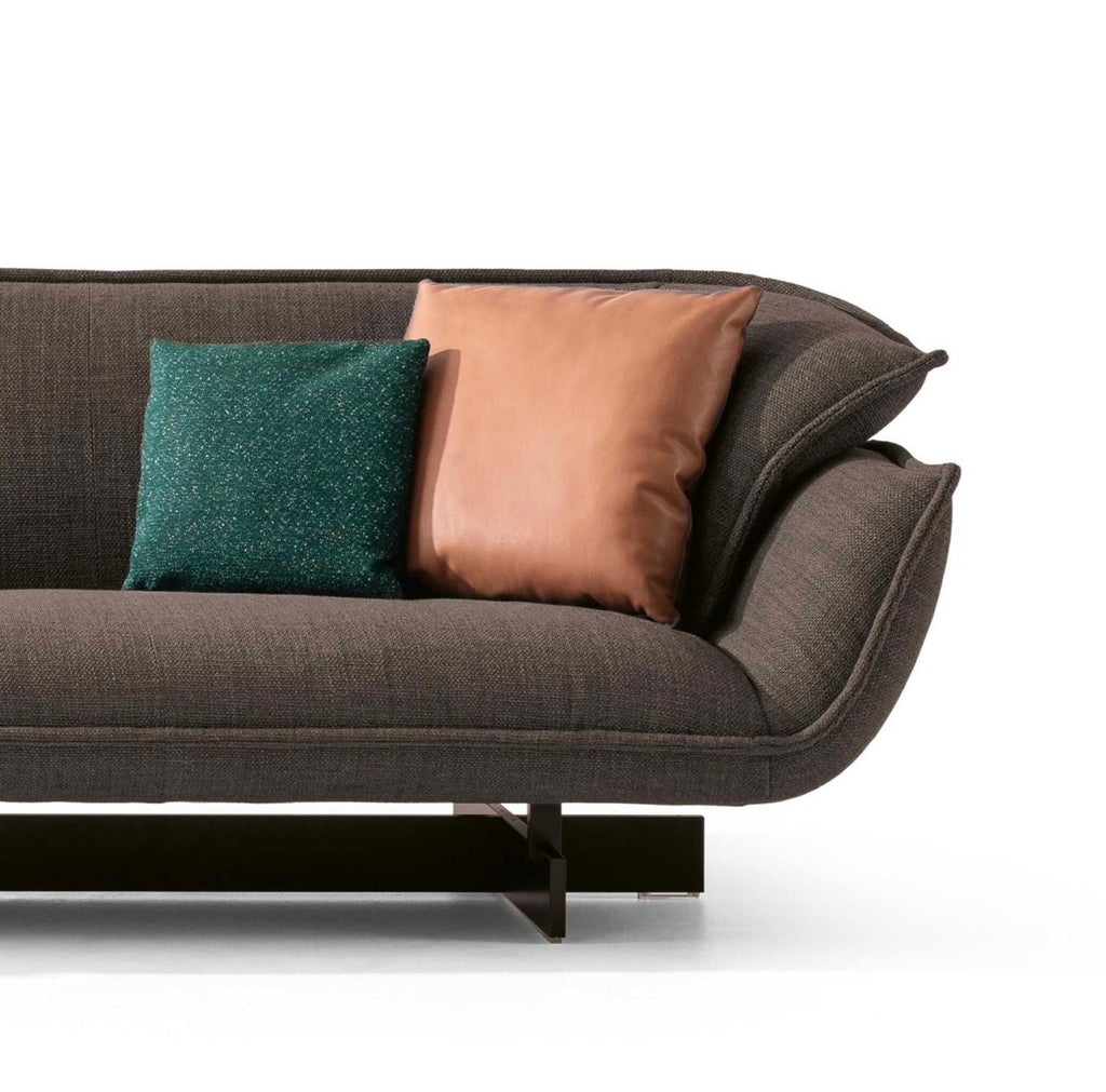 https://a.1stdibscdn.com/patricia-urquiola-beam-sofa-system-for-cassina-for-sale-picture-6/f_14272/f_430721521736345567409/Captura_de_pantalla_2025_01_08_a_las_15_10_08_master.jpg