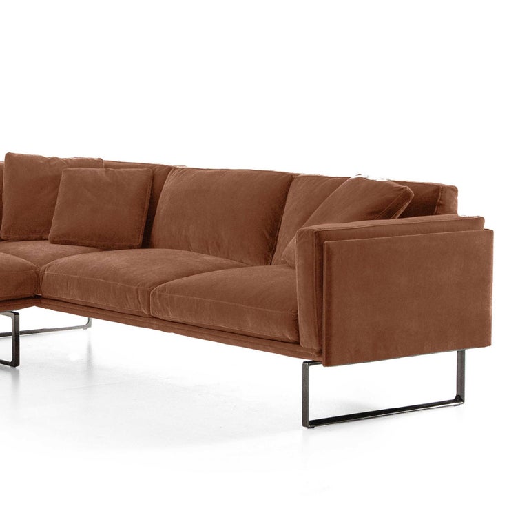 https://a.1stdibscdn.com/piero-lissoni-8-modular-sofa-for-cassina-for-sale-picture-7/f_14272/f_430679721736319501631/Captura_de_pantalla_2025_01_08_a_las_7_56_18_master.jpg?width=768
