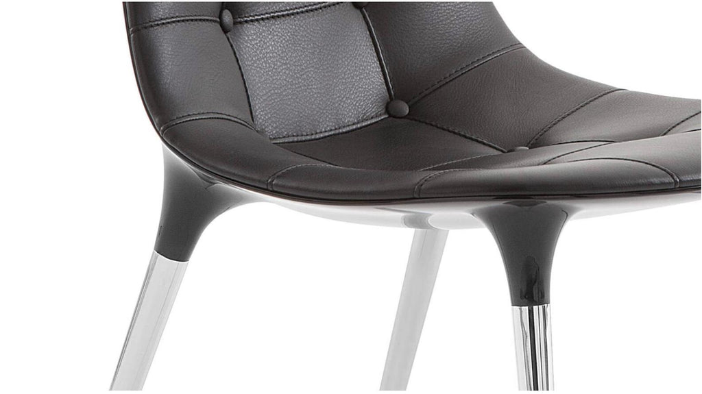 https://a.1stdibscdn.com/philippe-starck-caprice-245-chair-for-cassina-for-sale-picture-10/f_14272/f_431184921736612880947/Captura_de_pantalla_2025_01_11_a_las_17_14_01_master.jpg