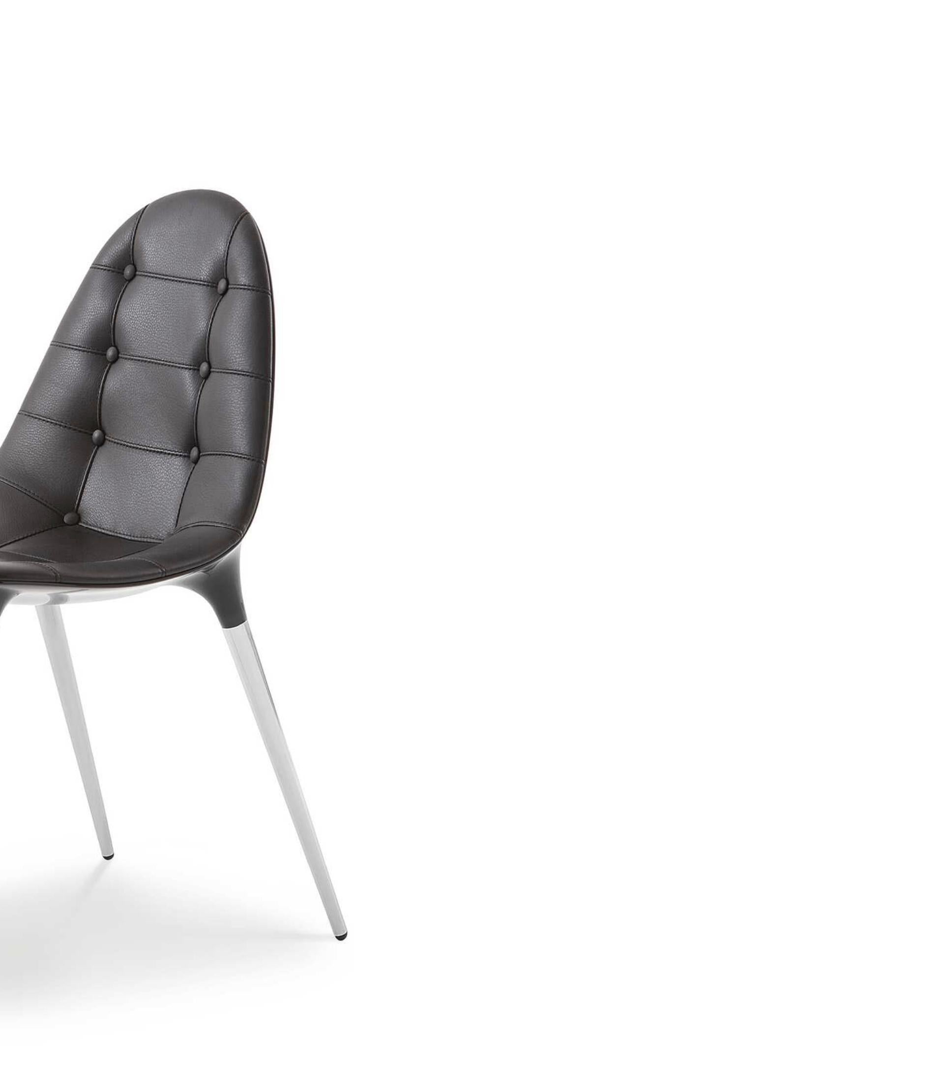 https://a.1stdibscdn.com/philippe-starck-caprice-245-chair-for-cassina-for-sale-picture-9/f_14272/f_431184921736612859482/Captura_de_pantalla_2025_01_11_a_las_17_14_29_master.jpg