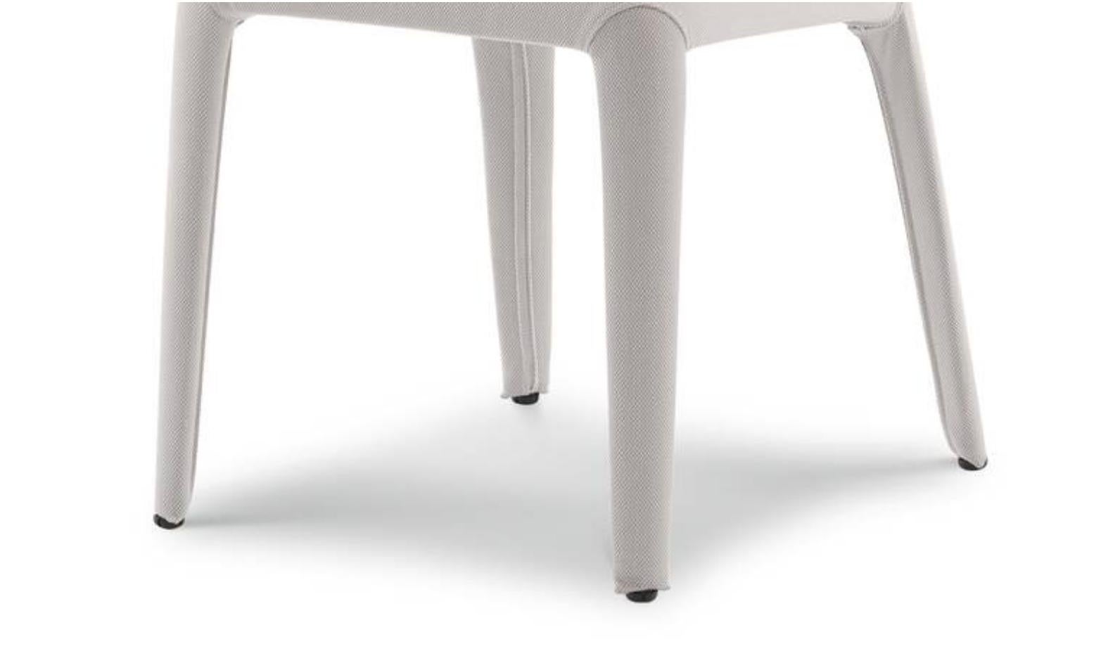 https://a.1stdibscdn.com/hannes-wettstein-hola-367-chair-for-cassina-for-sale-picture-12/f_14272/f_431474421736857470743/Captura_de_pantalla_2025_01_14_a_las_13_22_50_master.jpg