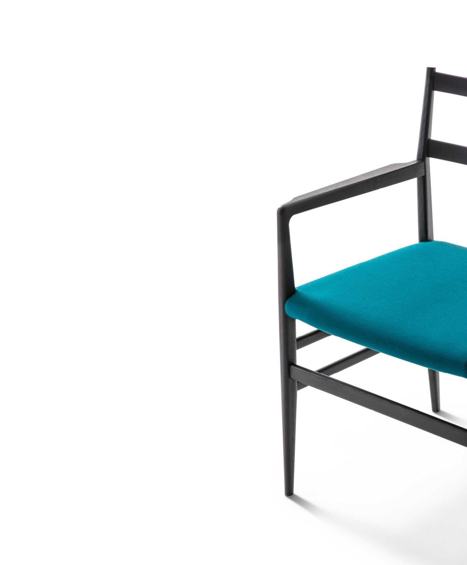 https://a.1stdibscdn.com/gio-ponti-leggera-chair-for-cassina-for-sale-picture-5/f_14272/f_431513321736871030911/Captura_de_pantalla_2025_01_14_a_las_17_07_58_master.jpg