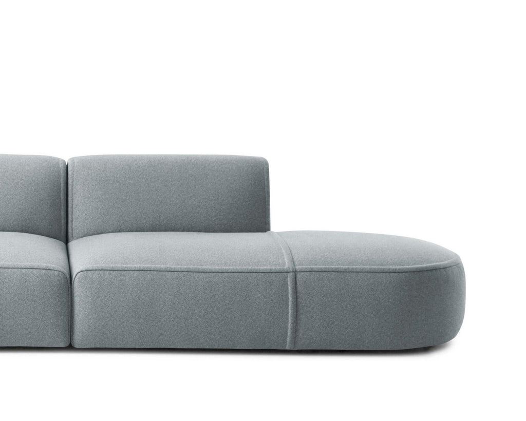 https://a.1stdibscdn.com/patricia-urquiola-bowl-sofa-for-cassina-for-sale-picture-9/f_14272/f_431638921736947365072/Captura_de_pantalla_2025_01_15_a_las_14_21_55_master.jpg