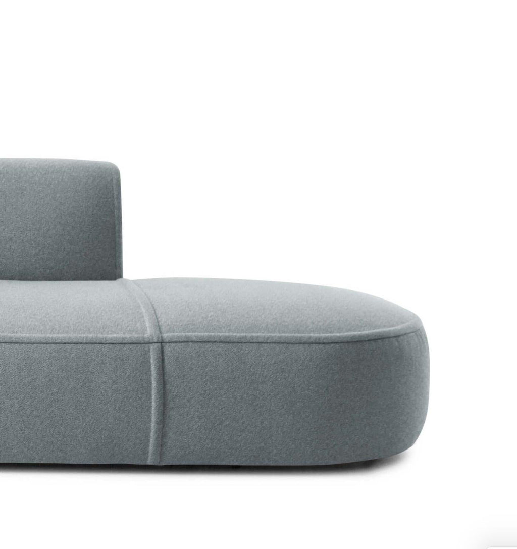 https://a.1stdibscdn.com/patricia-urquiola-bowl-sofa-for-cassina-for-sale-picture-8/f_14272/f_431638921736947364714/Captura_de_pantalla_2025_01_15_a_las_14_21_59_master.jpg