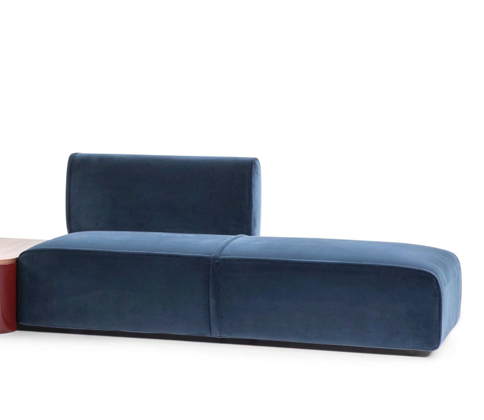 https://a.1stdibscdn.com/patricia-urquiola-bowl-sofa-for-cassina-for-sale-picture-8/f_14272/f_431645521736949949668/Captura_de_pantalla_2025_01_15_a_las_15_00_47_master.jpg