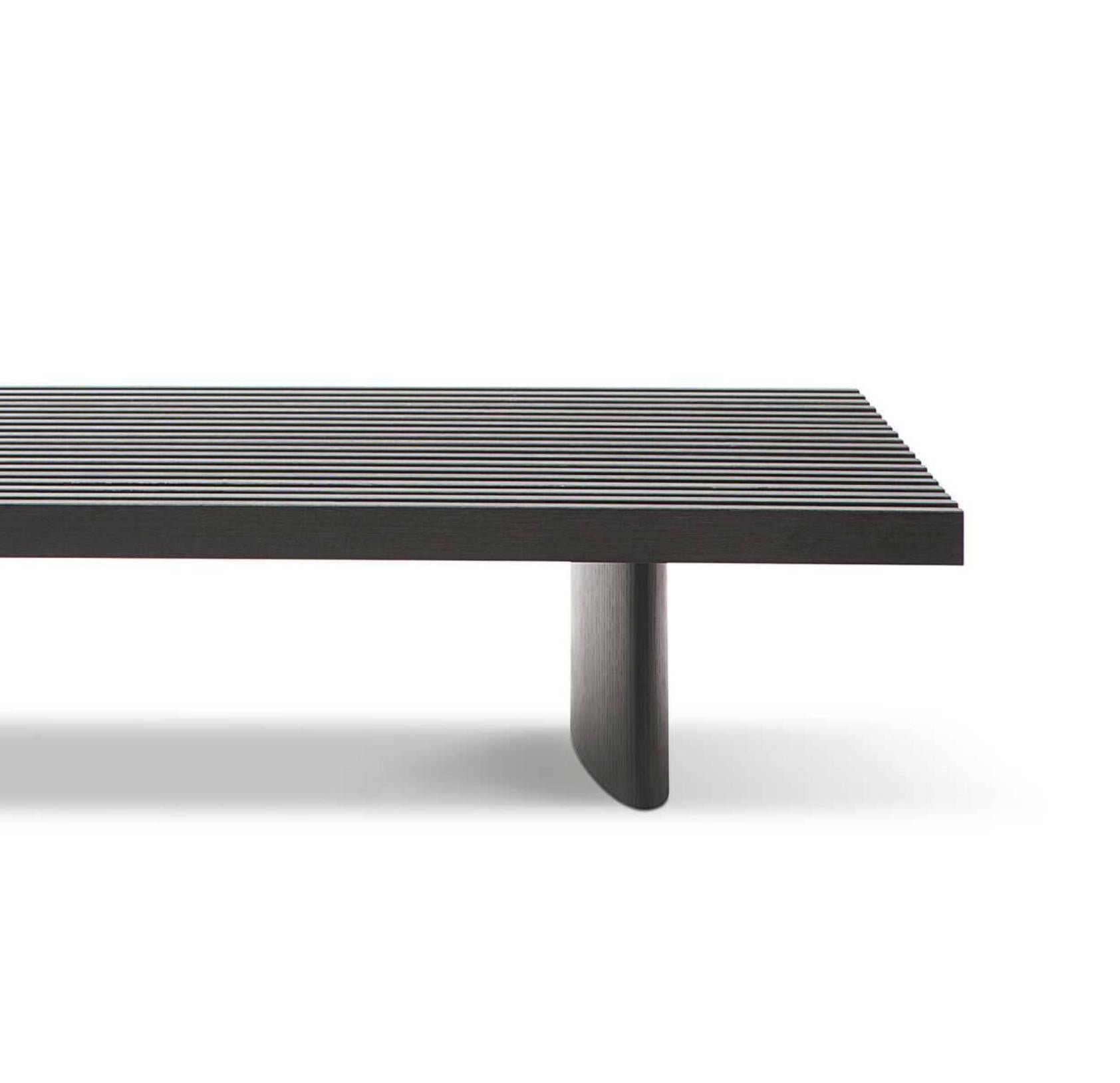 https://a.1stdibscdn.com/charlotte-perriand-refolo-sofa-for-cassina-for-sale-picture-4/f_14272/f_435796021739256717779/Captura_de_pantalla_2025_02_11_a_las_7_48_17_master.jpg