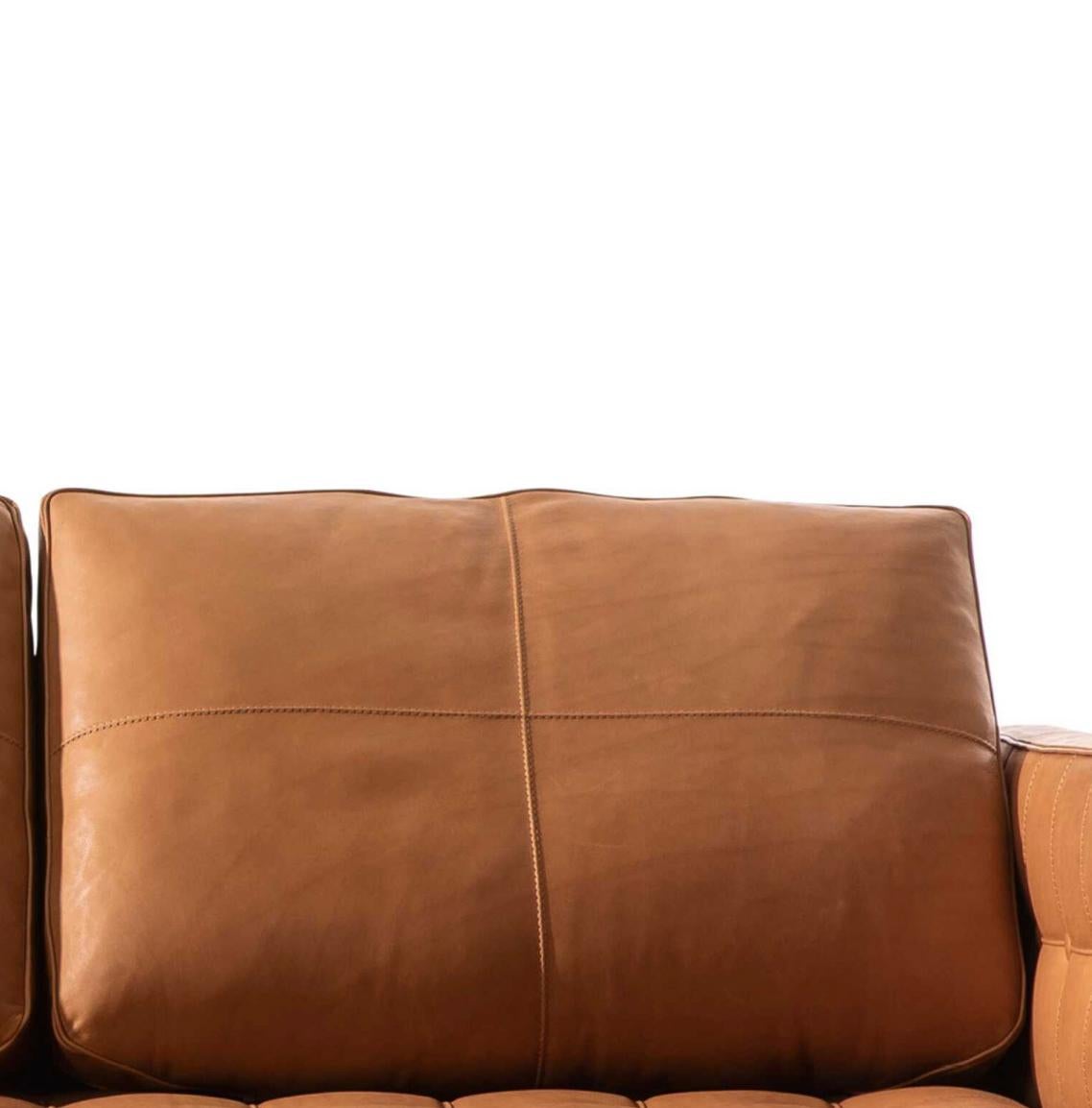 https://a.1stdibscdn.com/philippe-starck-prive-sofa-for-cassina-for-sale-picture-4/f_14272/f_436185621739468655824/Captura_de_pantalla_2025_02_13_a_las_18_43_13_master.jpg