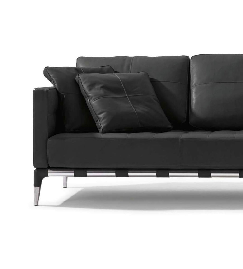 https://a.1stdibscdn.com/philippe-starck-prive-sofa-for-cassina-for-sale-picture-7/f_14272/f_436188721739469768806/Captura_de_pantalla_2025_02_13_a_las_18_59_53_master.jpg
