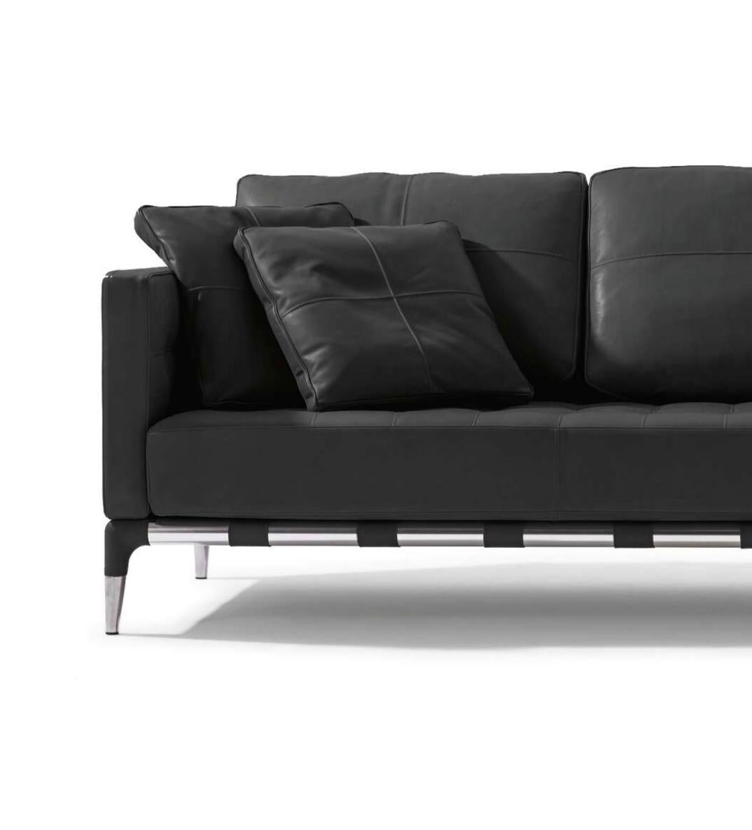 https://a.1stdibscdn.com/philippe-starck-prive-sofa-for-cassina-for-sale-picture-7/f_14272/f_436188721739469768806/Captura_de_pantalla_2025_02_13_a_las_18_59_53_master.jpg