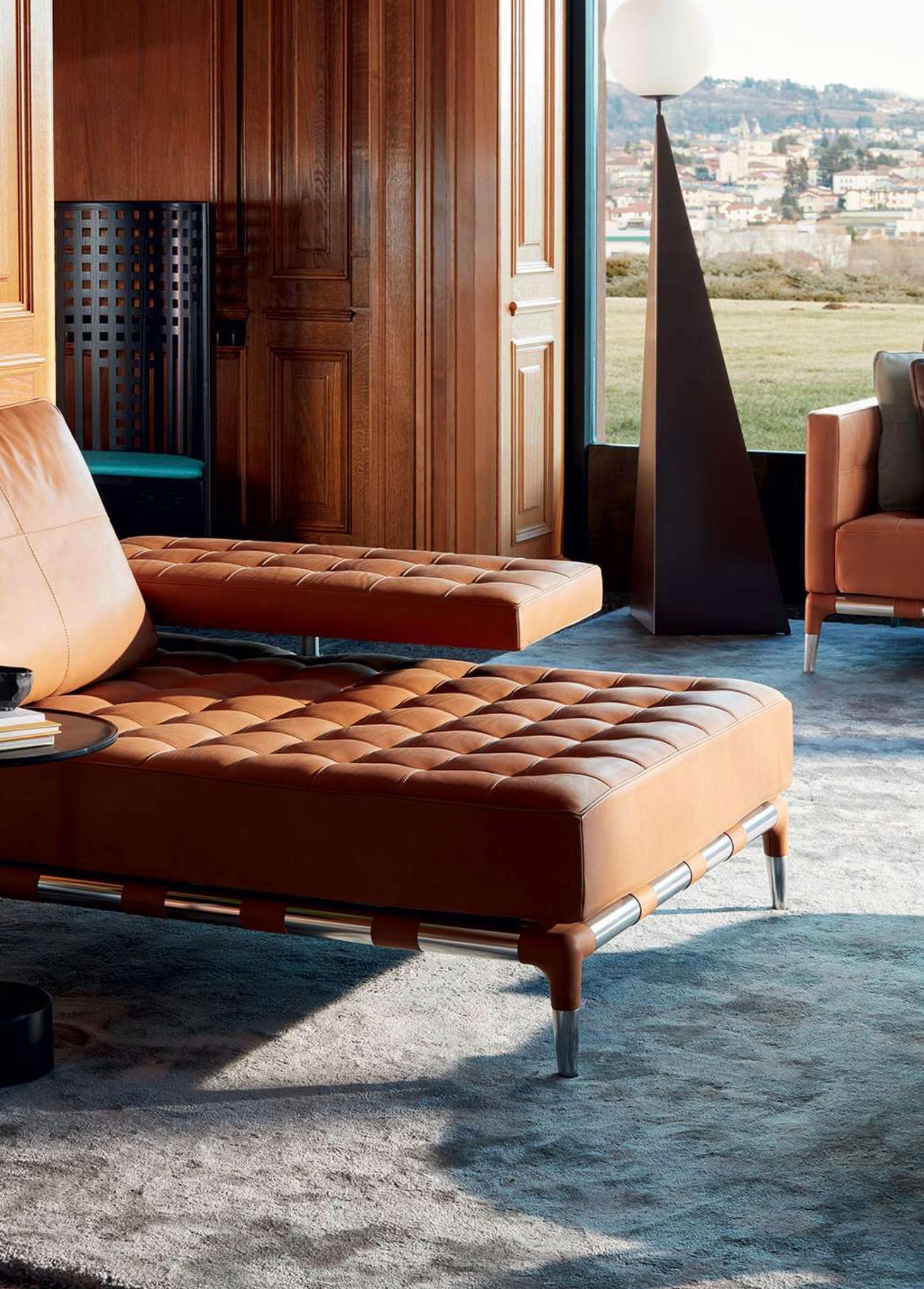 https://a.1stdibscdn.com/philippe-starck-prive-sofa-for-cassina-for-sale-picture-11/f_14272/f_436250521739514223384/Captura_de_pantalla_2025_02_14_a_las_7_17_41_master.jpg