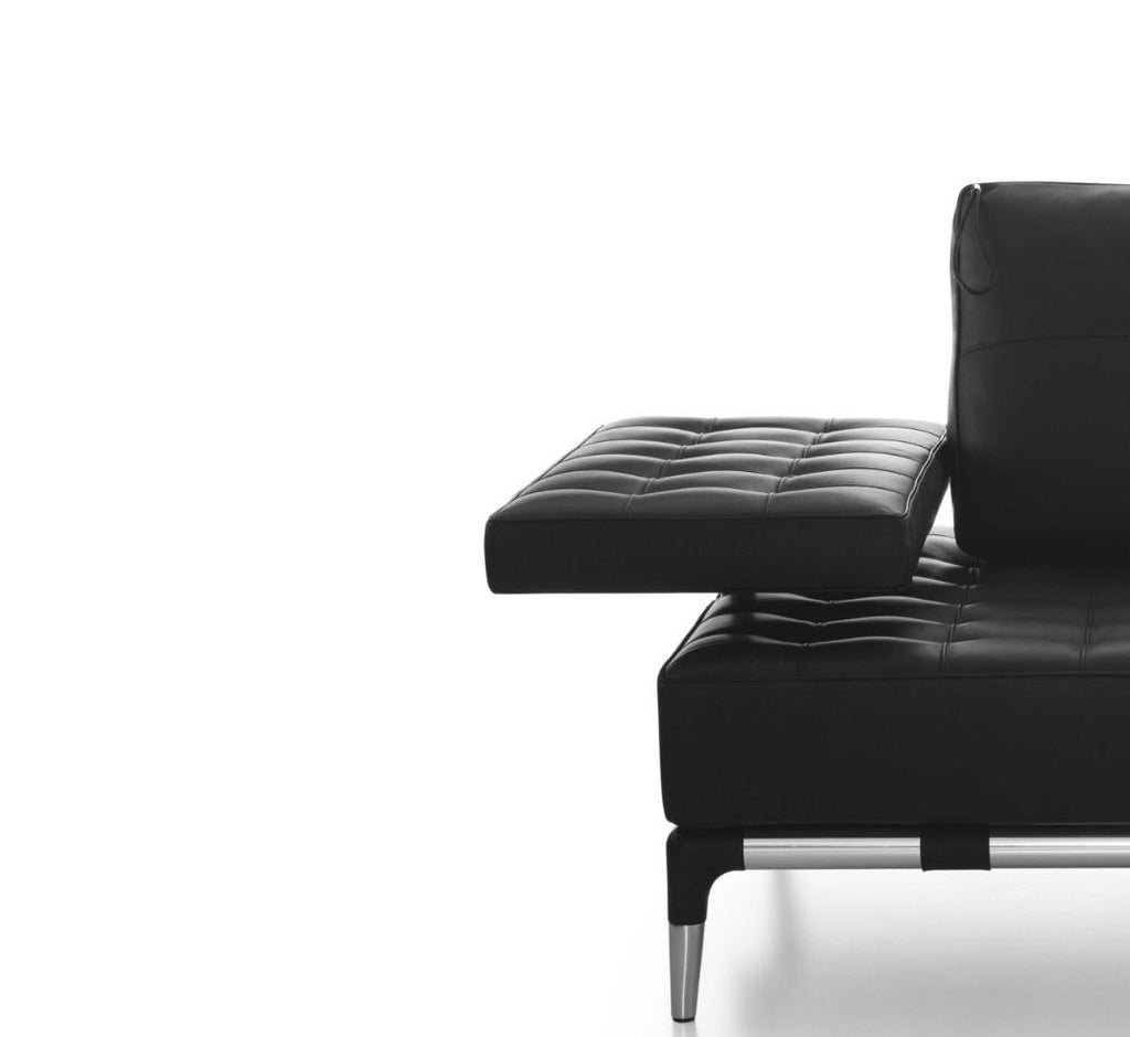 https://a.1stdibscdn.com/philippe-starck-prive-sofa-for-cassina-for-sale-picture-8/f_14272/f_436250821739515036977/Captura_de_pantalla_2025_02_14_a_las_7_34_12_master.jpg