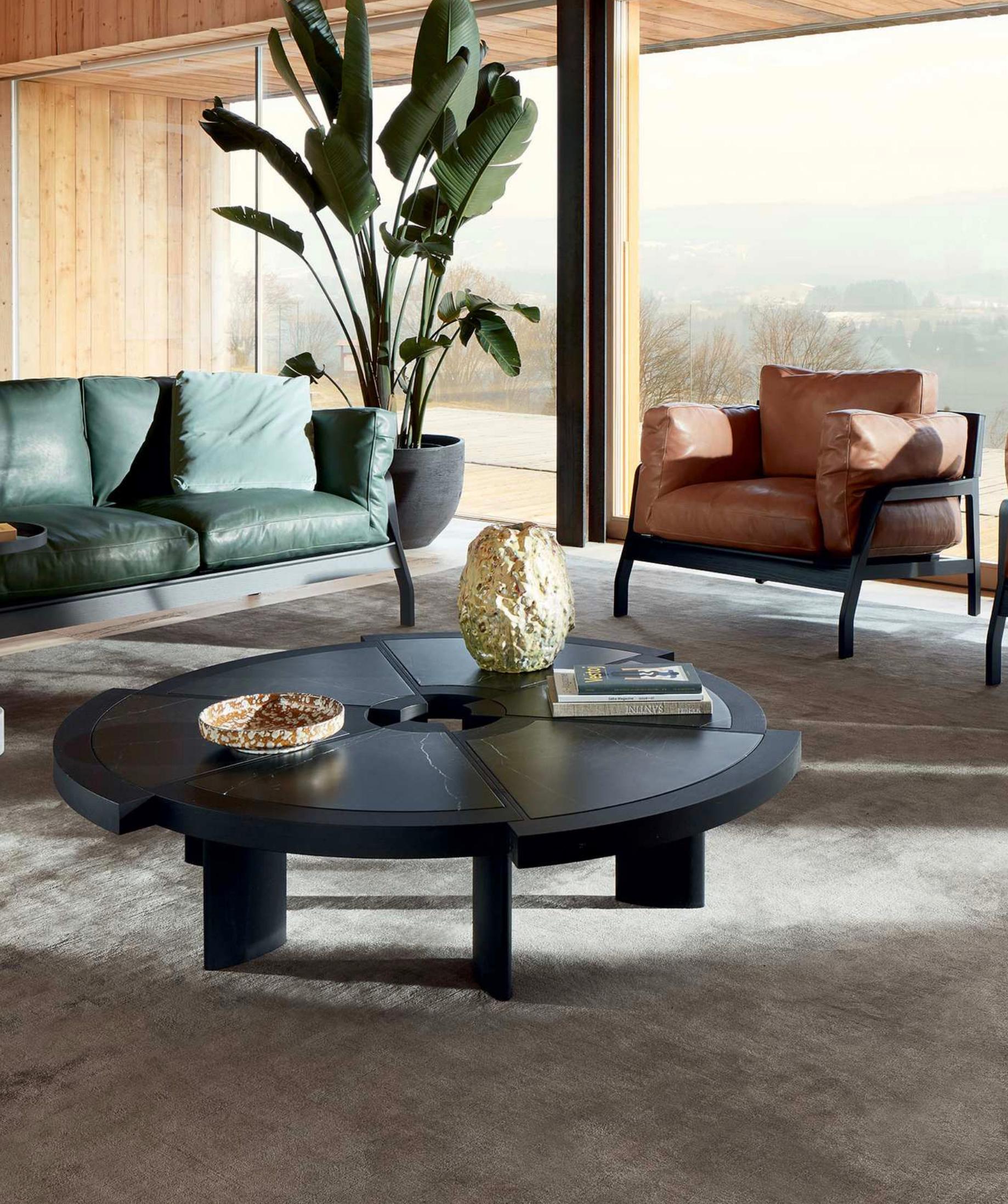 https://a.1stdibscdn.com/charlotte-perriand-rio-coffee-table-for-cassina-for-sale-picture-14/f_14272/f_436458221739617510404/Captura_de_pantalla_2025_02_15_a_las_12_02_41_master.jpg