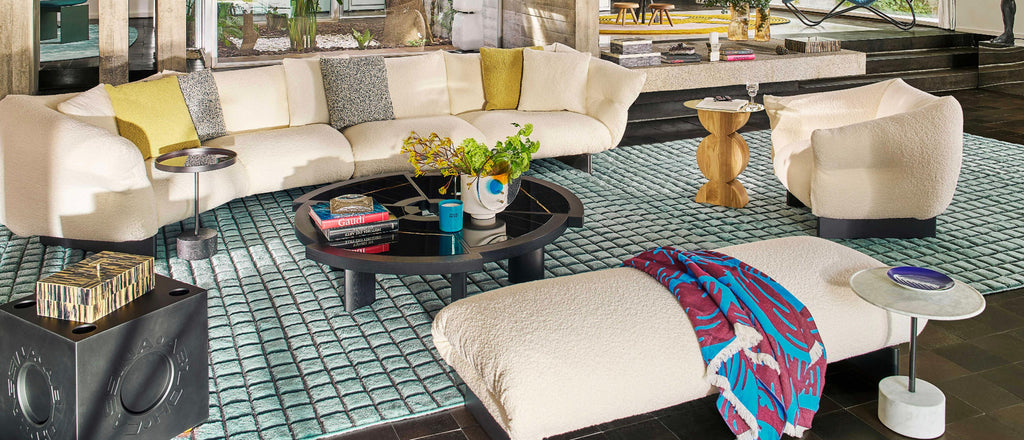 https://a.1stdibscdn.com/charlotte-perriand-rio-coffee-table-for-cassina-for-sale-picture-8/f_14272/f_436458221739617510486/Captura_de_pantalla_2025_02_15_a_las_12_03_26_master.jpg