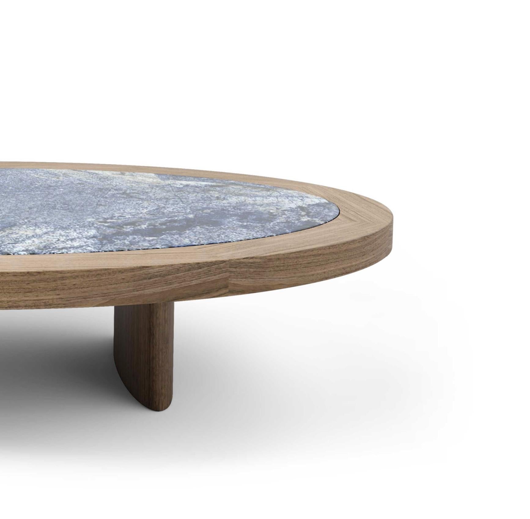 https://a.1stdibscdn.com/charlotte-perriand-natural-walnut-coffee-table-monta-bahia-blue-top-for-cassina-for-sale-picture-6/f_14272/f_436684921739811574741/Captura_de_pantalla_2025_02_17_a_las_17_58_19_master.jpg