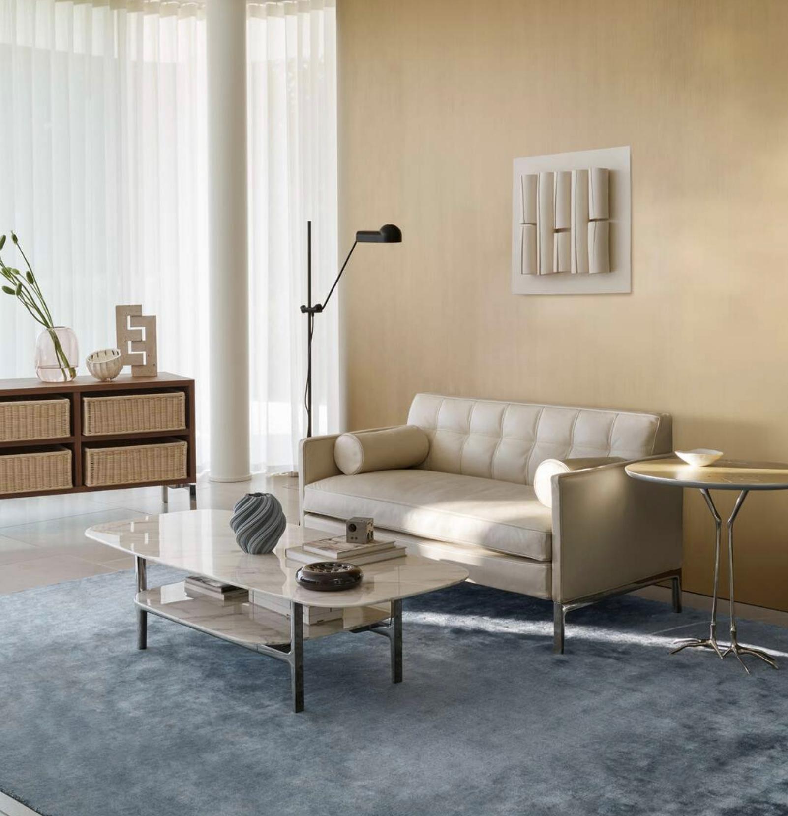 https://a.1stdibscdn.com/meret-oppenheim-traccia-low-table-for-cassina-for-sale-picture-14/f_14272/f_436808221739860675022/Captura_de_pantalla_2025_02_18_a_las_7_37_01_master.jpg