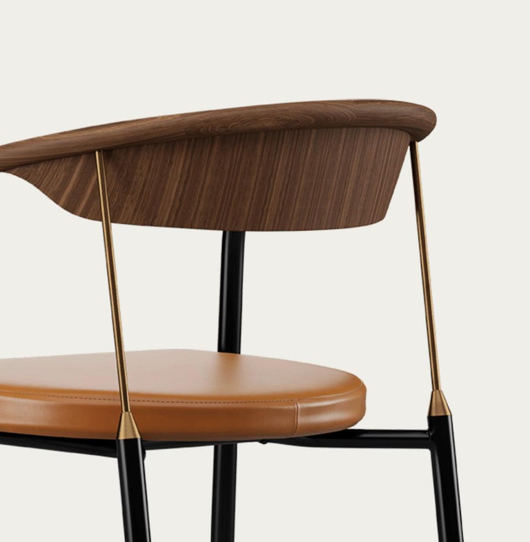 https://a.1stdibscdn.com/henrik-tengler-chairman-wood-types-walnut-upholsterycognac-for-one-collection-for-sale-picture-10/f_14272/f_438119421740590398710/Captura_de_pantalla_2025_02_26_a_las_18_16_24_master.jpg?width=768