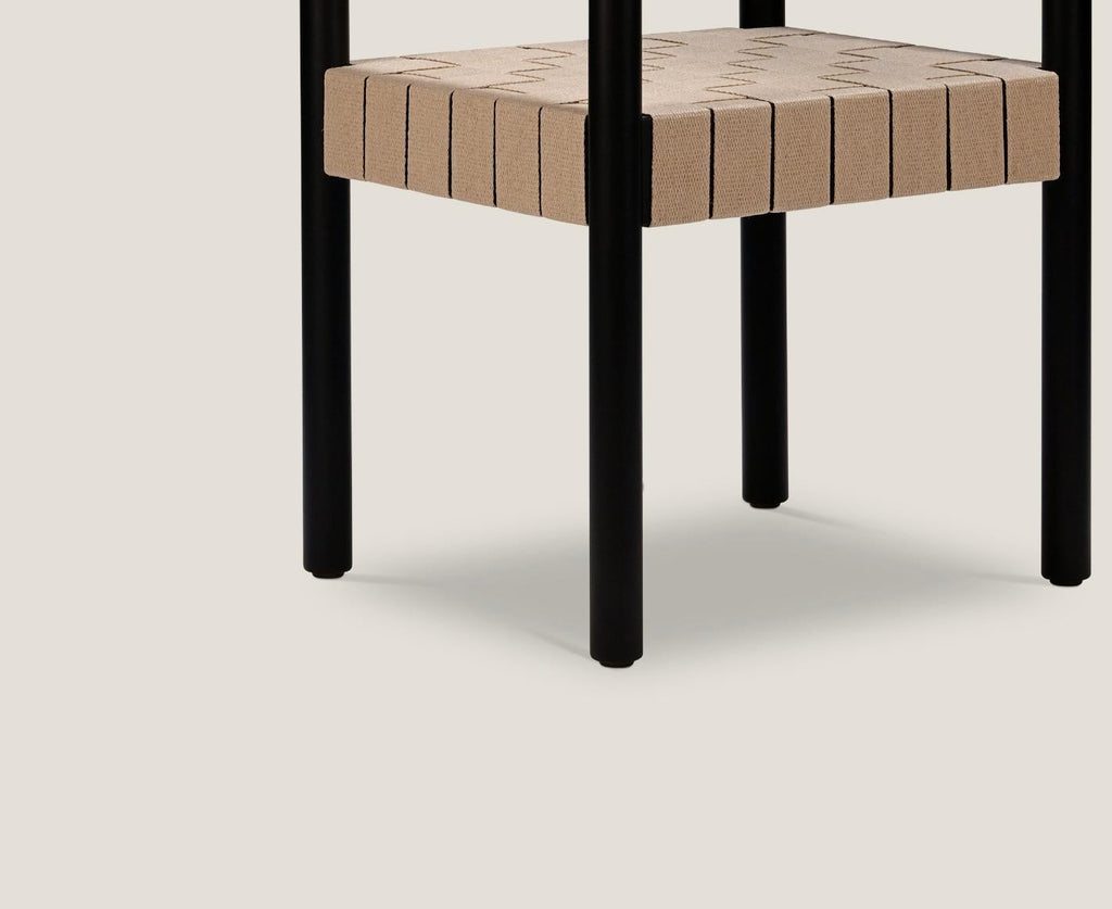 https://a.1stdibscdn.com/friis-and-moltke-norgaard-armchair-for-one-collection-for-sale-picture-6/f_14272/f_438777721741023361724/Captura_de_pantalla_2025_03_03_a_las_18_32_34_master.jpg