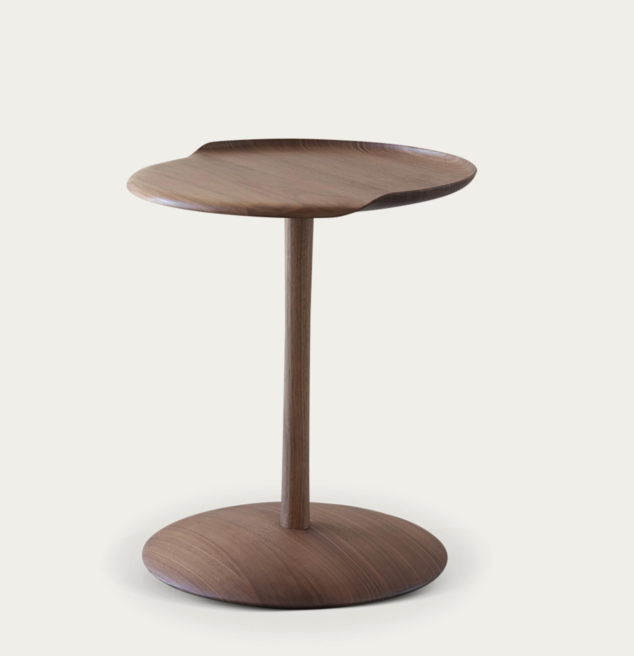 https://a.1stdibscdn.com/jonas-lyndby-jensen-akande-side-tbale-wood-types-walnut-for-one-collection-for-sale-picture-2/f_14272/f_438903621741089744494/Captura_de_pantalla_2025_03_04_a_las_12_56_35_master.jpg