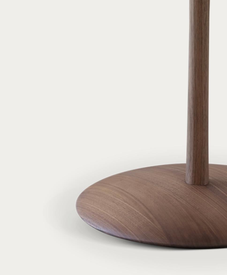 https://a.1stdibscdn.com/jonas-lyndby-jensen-akande-side-tbale-wood-types-walnut-for-one-collection-for-sale-picture-6/f_14272/f_438903621741089755991/Captura_de_pantalla_2025_03_04_a_las_12_56_55_master.jpg
