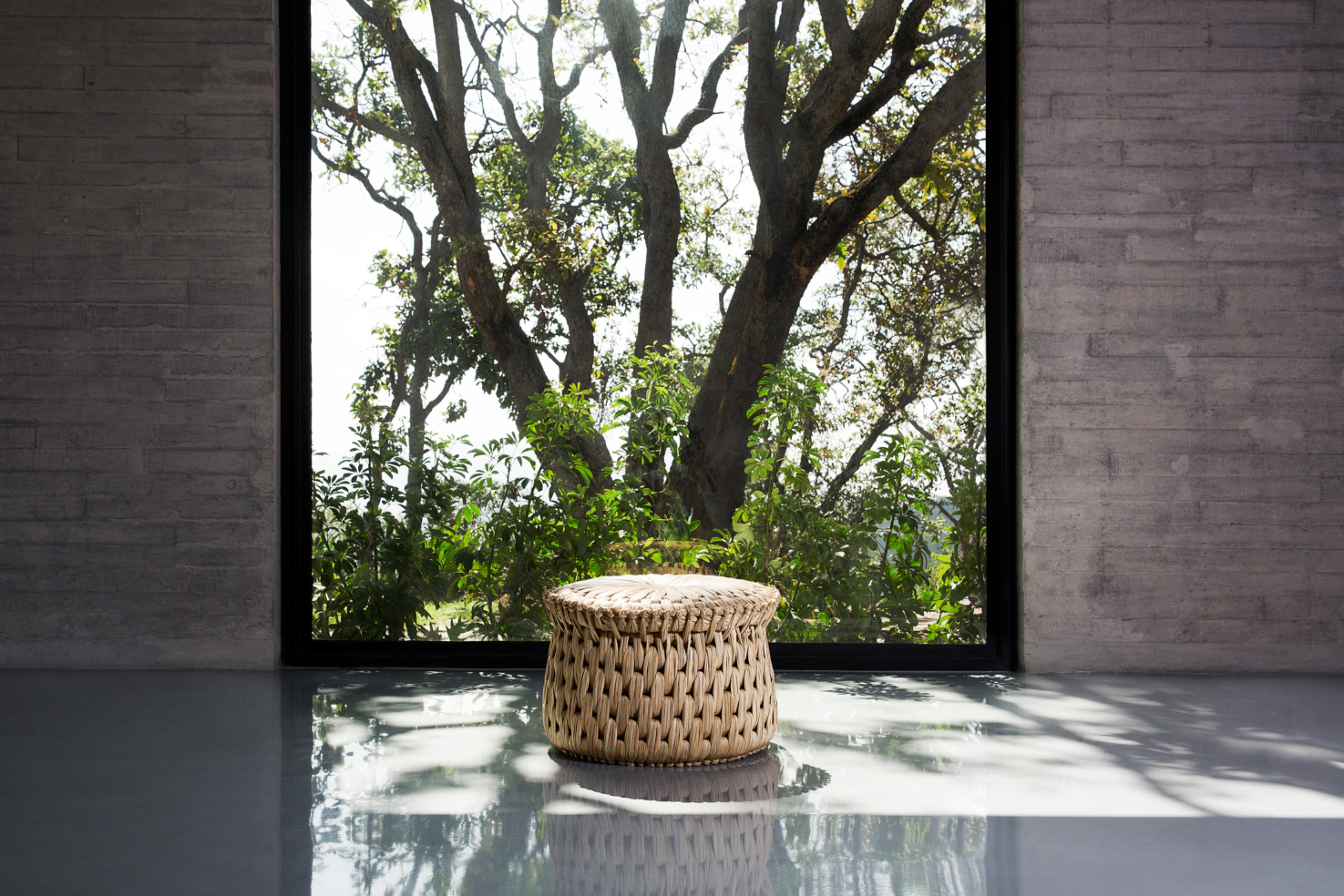 https://a.1stdibscdn.com/txt02-stool-by-txture-for-sale-picture-3/f_12192/f_338562821681762236238/Captura_de_pantalla_444__master.jpg