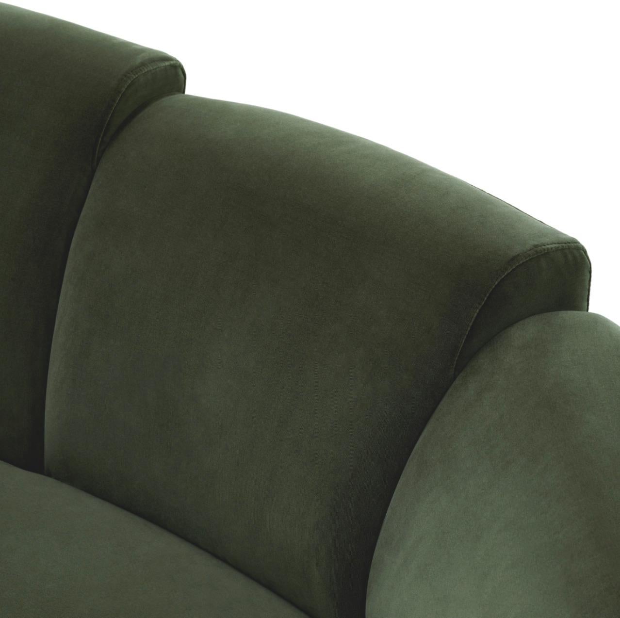 https://a.1stdibscdn.com/contemporary-sofa-in-torrin-green-velvet-s-size-for-sale-picture-9/f_15302/f_491797821773246337451/Capture_d_cran_2026_03_11_13_15_01_master.jpg