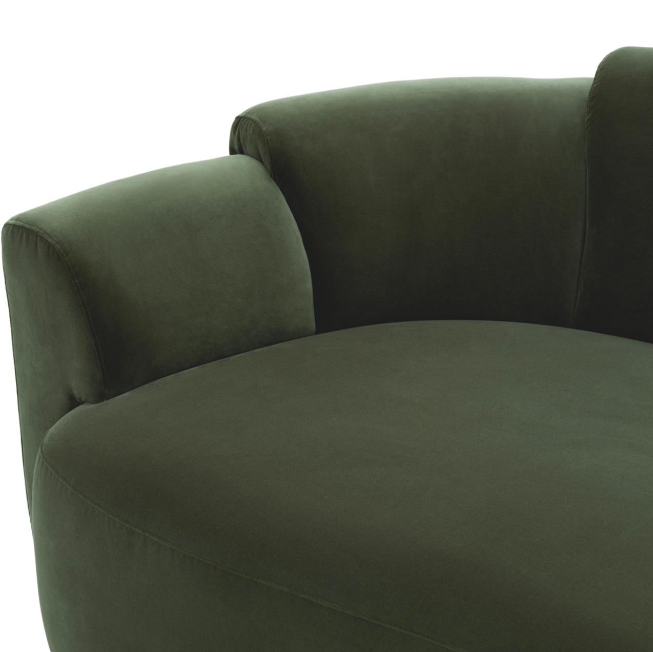 https://a.1stdibscdn.com/contemporary-sofa-in-torrin-green-velvet-s-size-for-sale-picture-11/f_15302/f_491797821773246339646/Capture_d_cran_2026_03_11_13_15_29_master.jpg